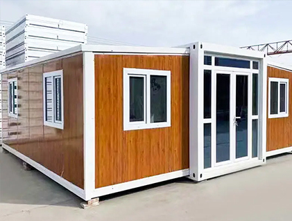 Dubbelvingat utbyggbart containerhus