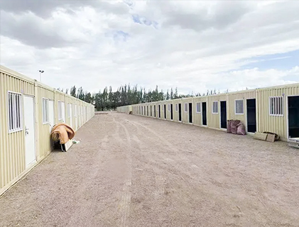 Fällbart containerhus